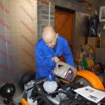 Filling with oil